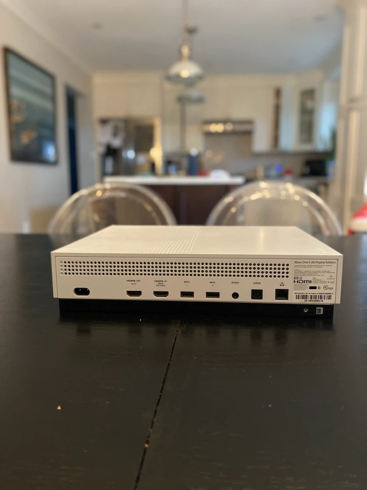 Xbox One S All-Digital Edition (Broken) - photo 5