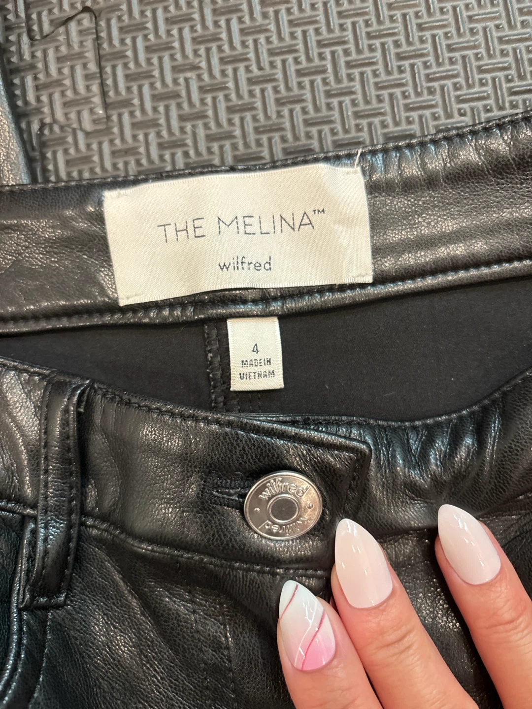 Wilfred The Melina Pants Black Faux Leather Size 4 - photo 2