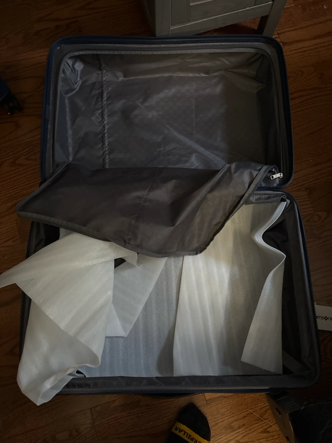 Samsonite Kingston DLX Spinner Luggage - photo 4