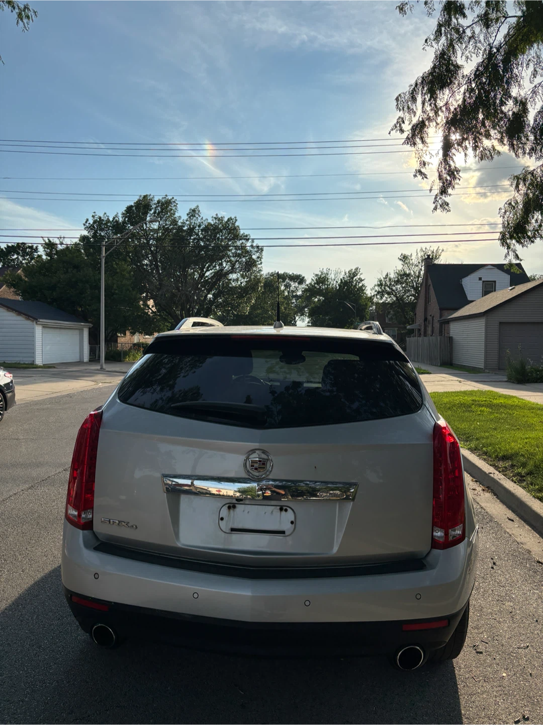 Cadillac SRX SUV - photo 4