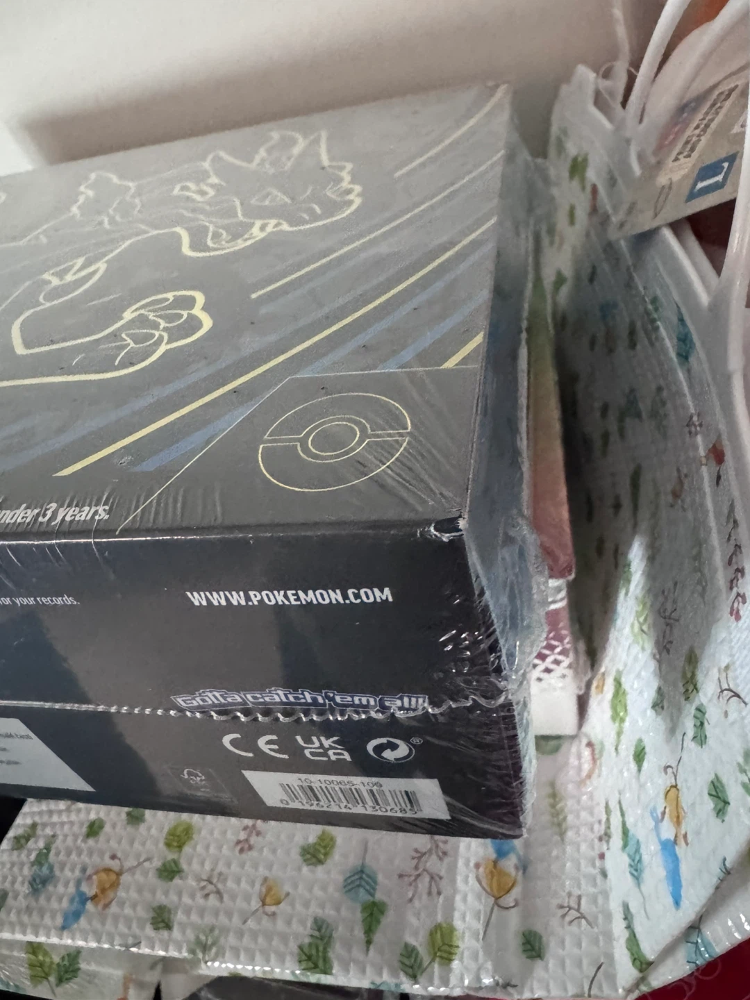 Pokemon TCG Charizard ex Premium Collection Box - photo 2