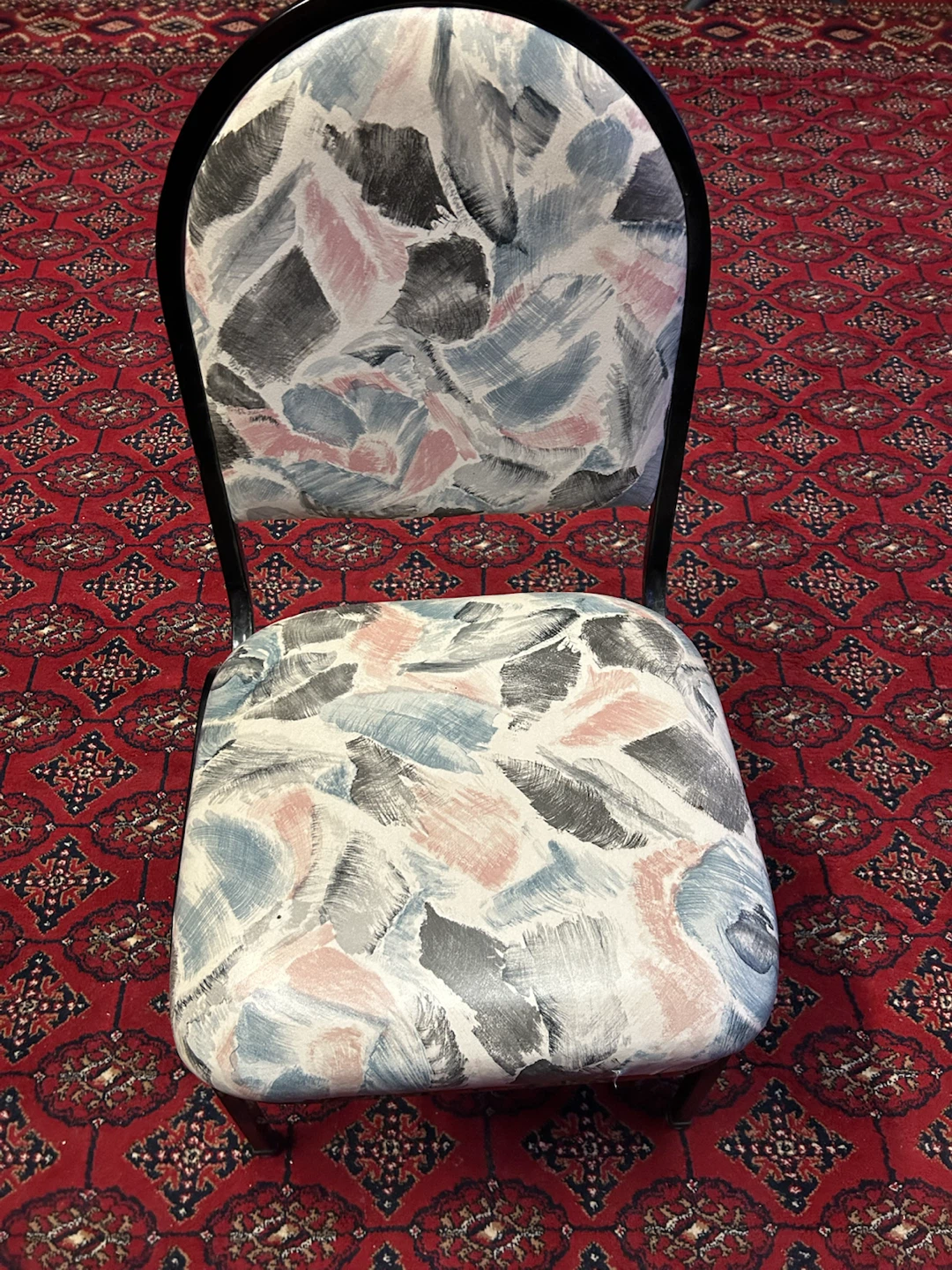 Stackable vinyl chairs - photo 3