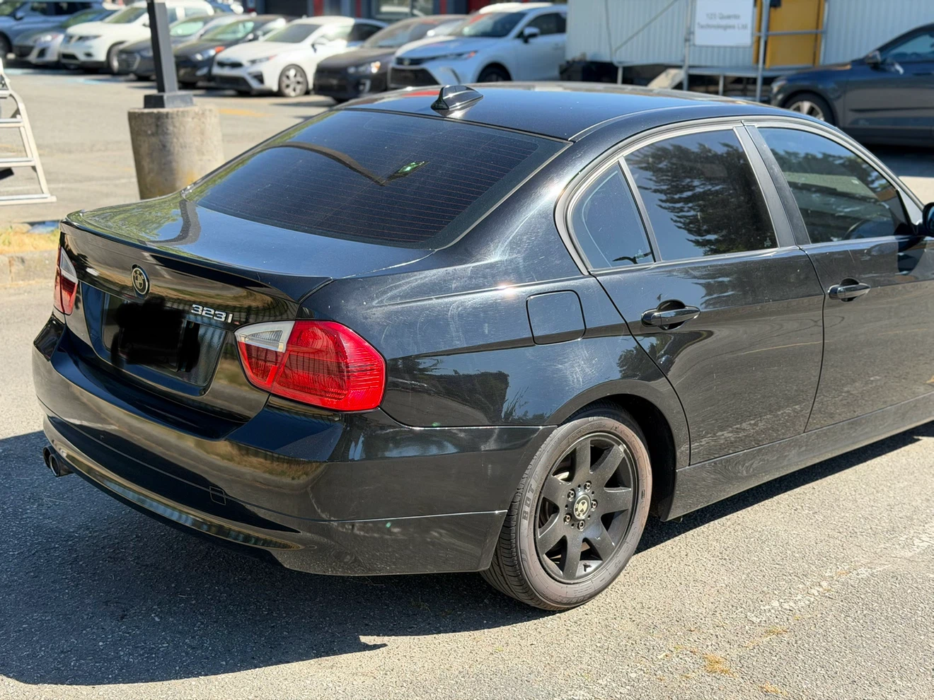BMW 323i 2008 Inline 6 Cylinder - photo 3
