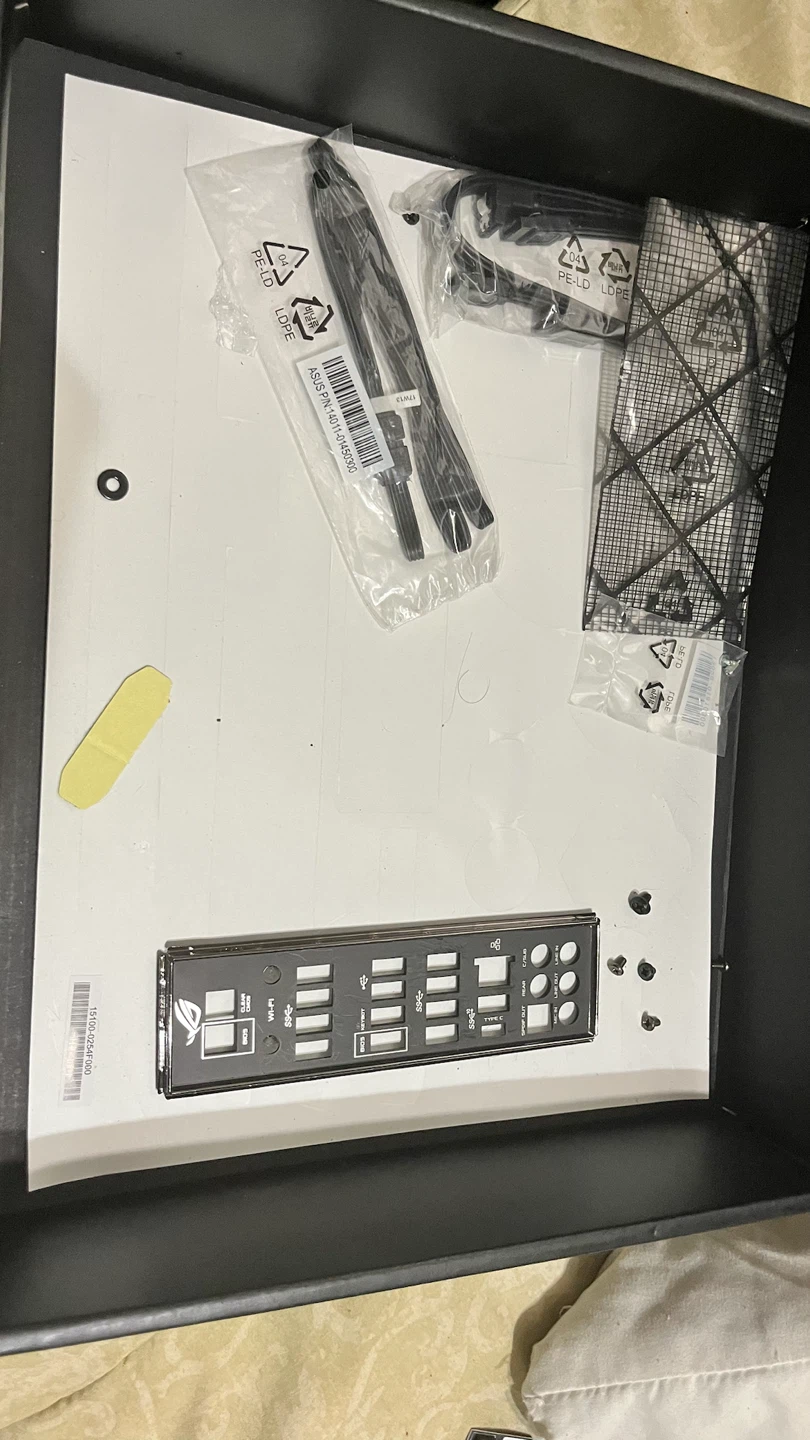 ASUS Motherboard AM4 - photo 2