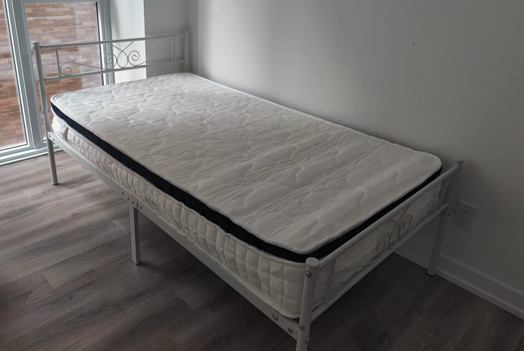 Twin size white metal bed frame + 10 inch mattress