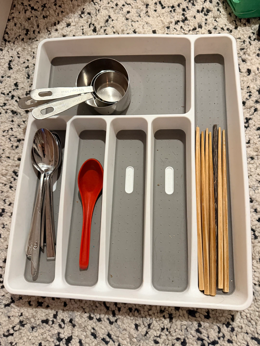 Cutlery Drawer Organizer with Utensils and Measuring Cups