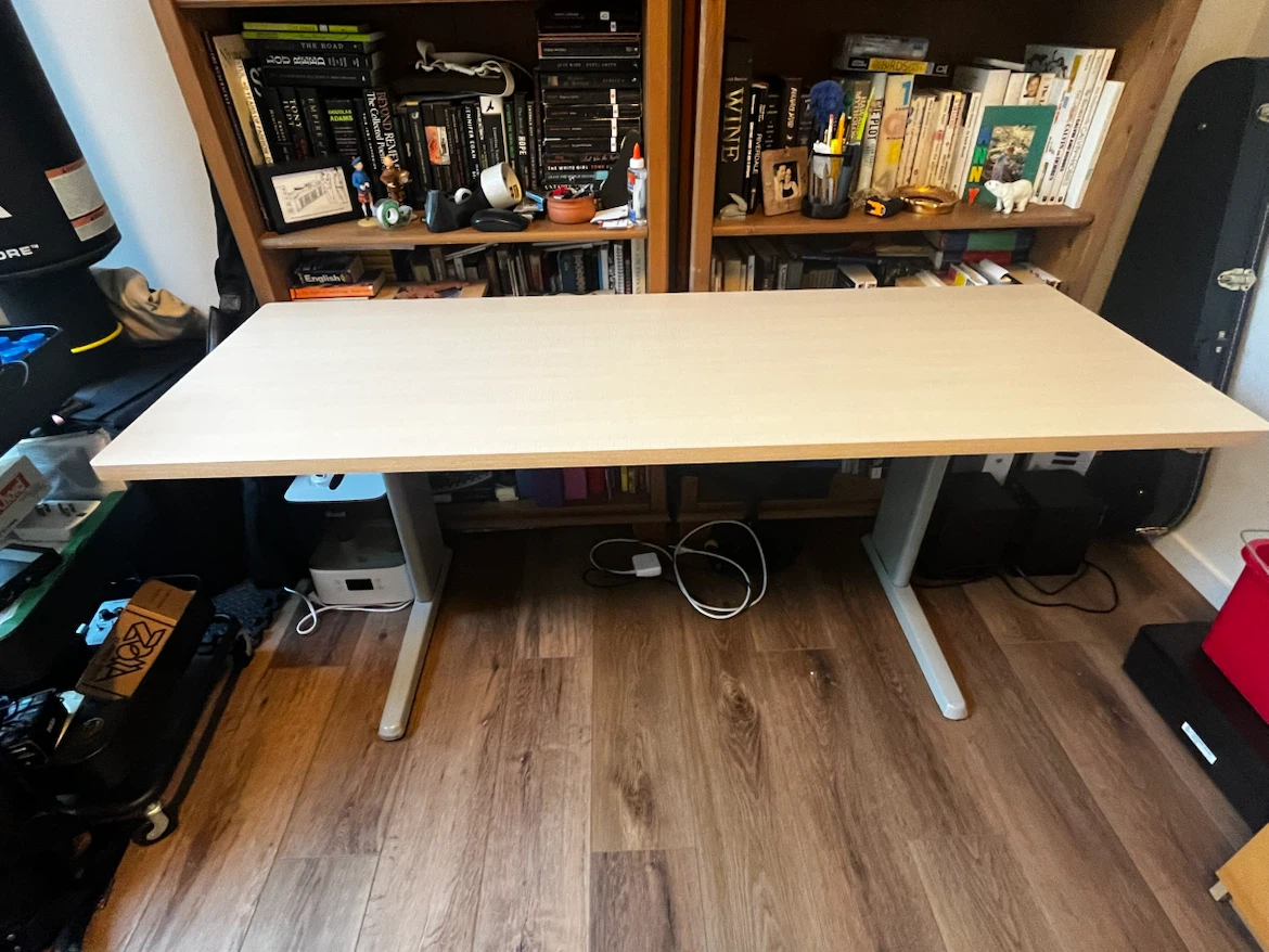 Adjustable Standing Desk - broken - pick up Sunday July 12th