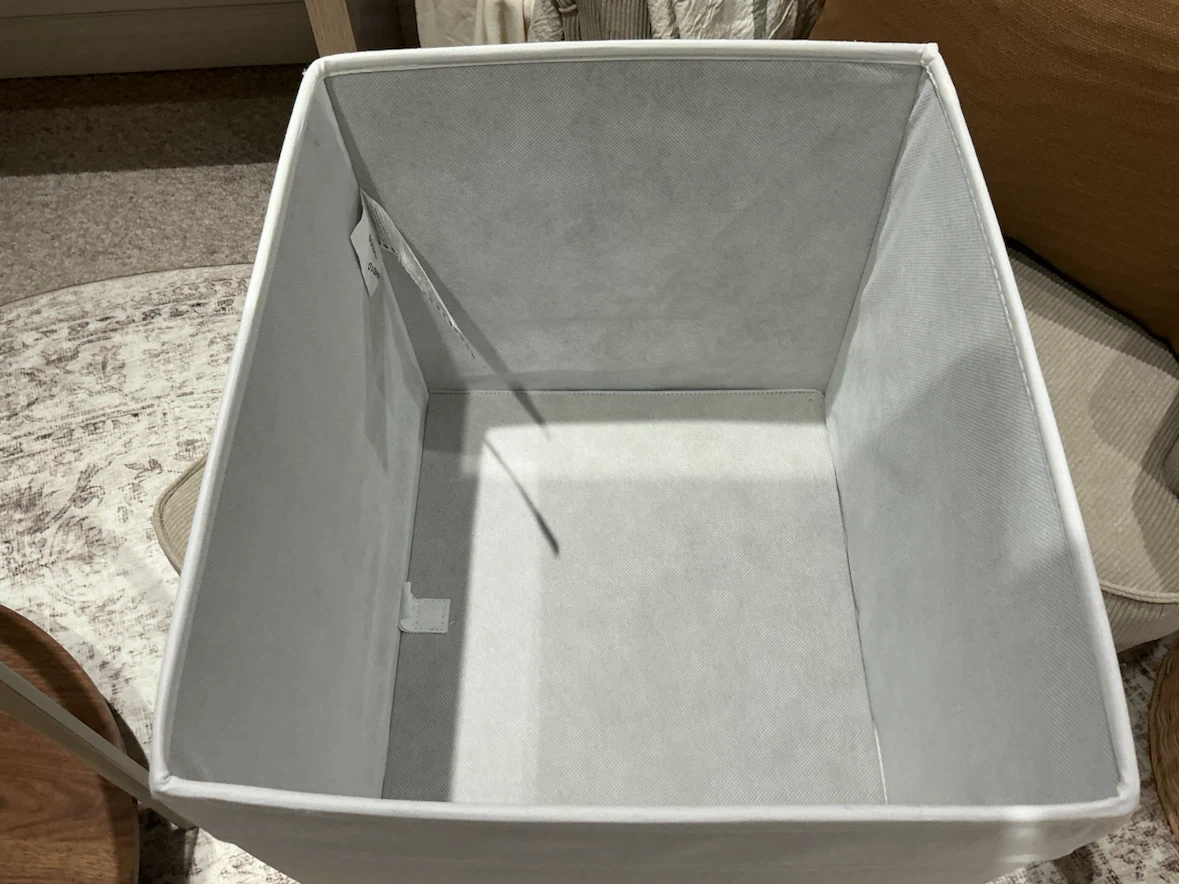 4 White  ikea Storage Bins- 33cm x 38cm x 33cm - photo 2