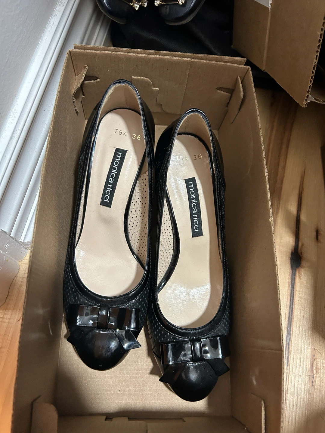 Monica Ricci Black Bow Heels - Size 36 - photo 3