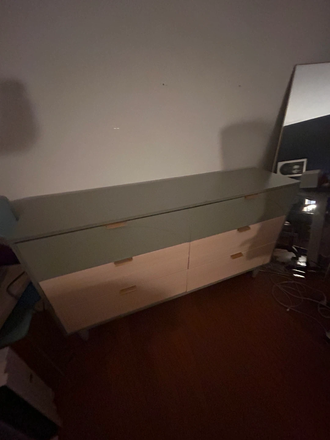 Modern Dresser with 6 Drawers - photo 3