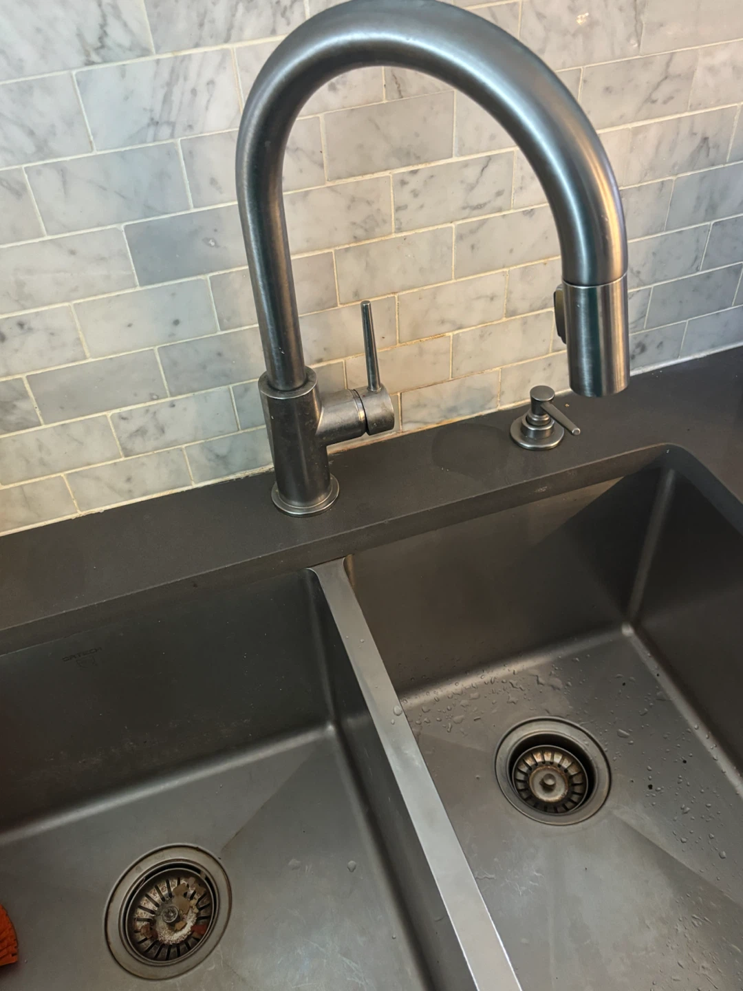 Plumber - attention - photo 2