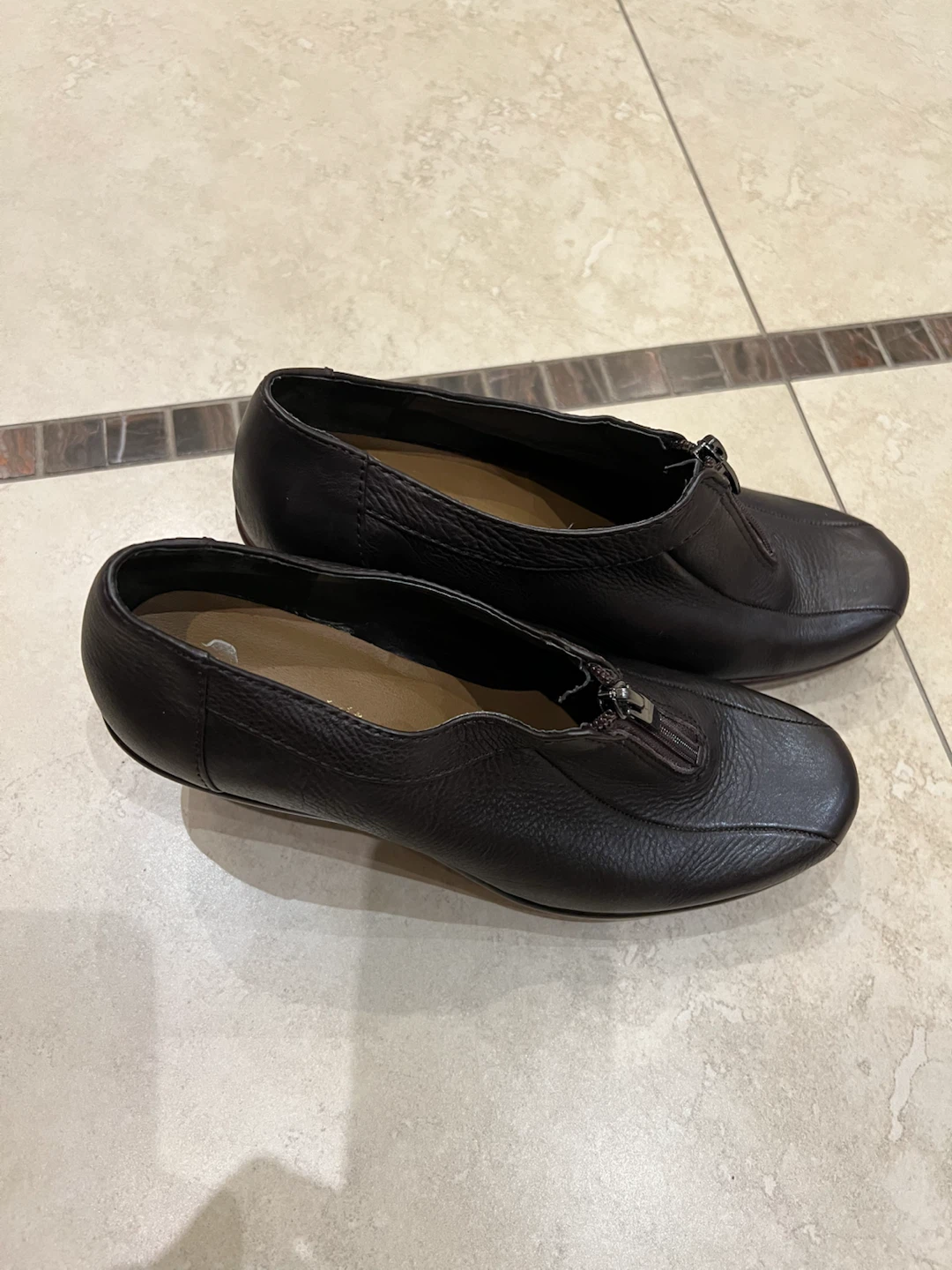 Easy Spirit Black Leather Zip Ankle Boots - photo 2