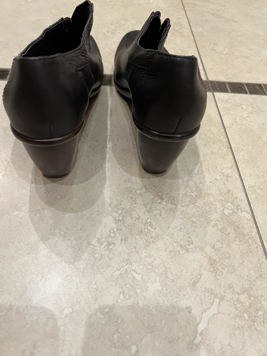 Easy Spirit Black Leather Zip Ankle Boots - photo 4