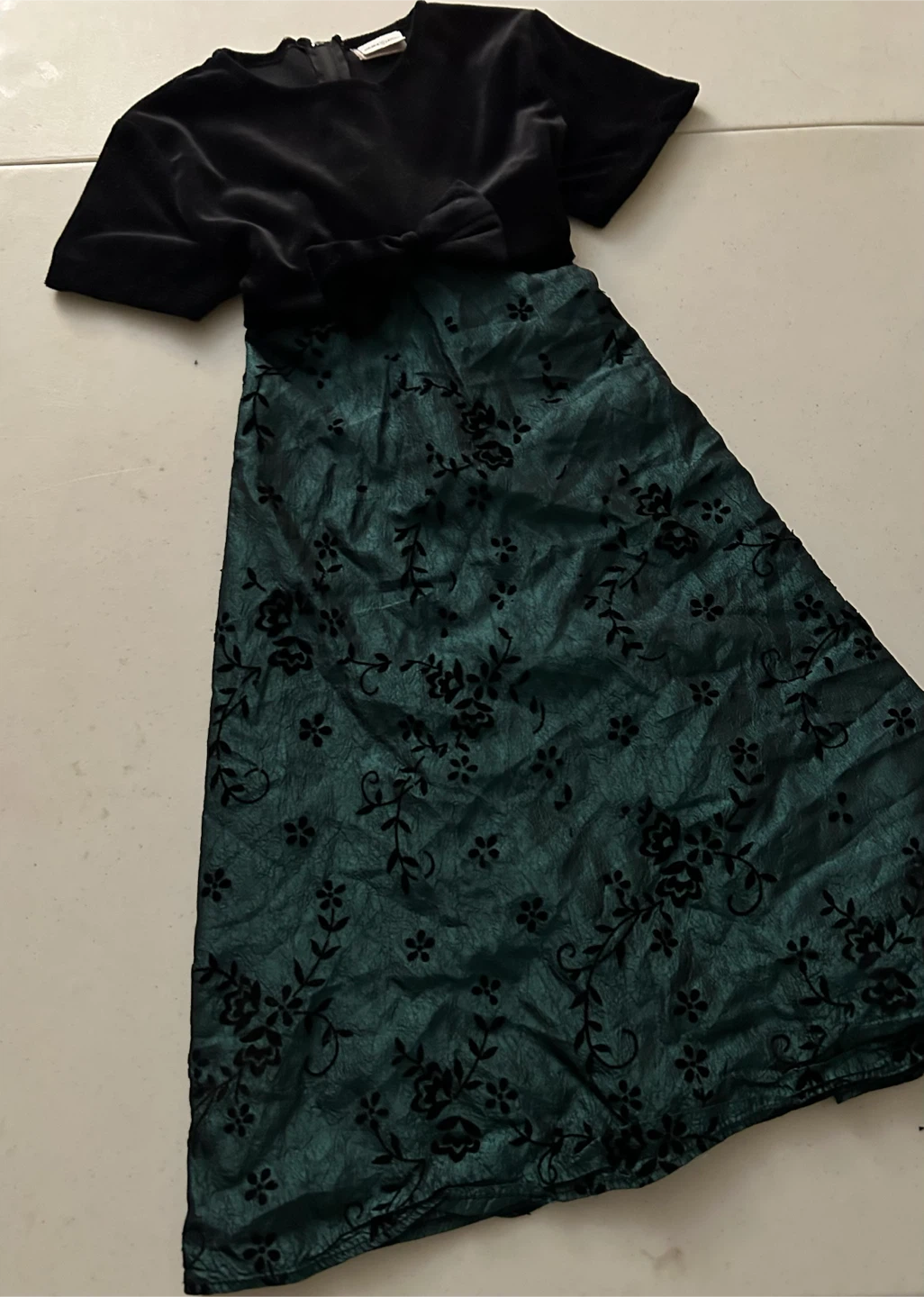 Black & Green Floral Print Dress Kids size 12