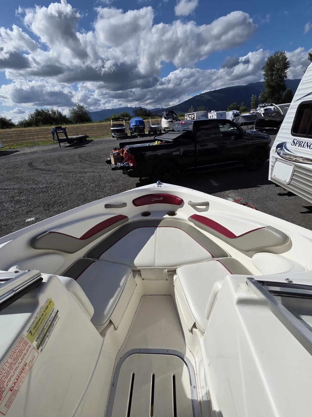 Sea Ray Bowrider Boat 1999 (120 hours on engine) - photo 4