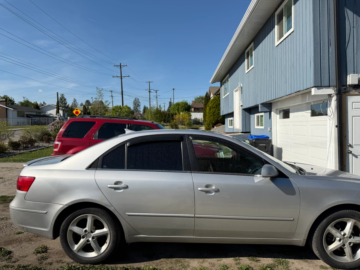 2009 Hyundai Sonata - photo 2