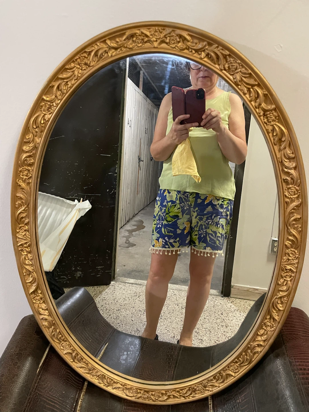 Oval Decorative Mirror with Gold Frame