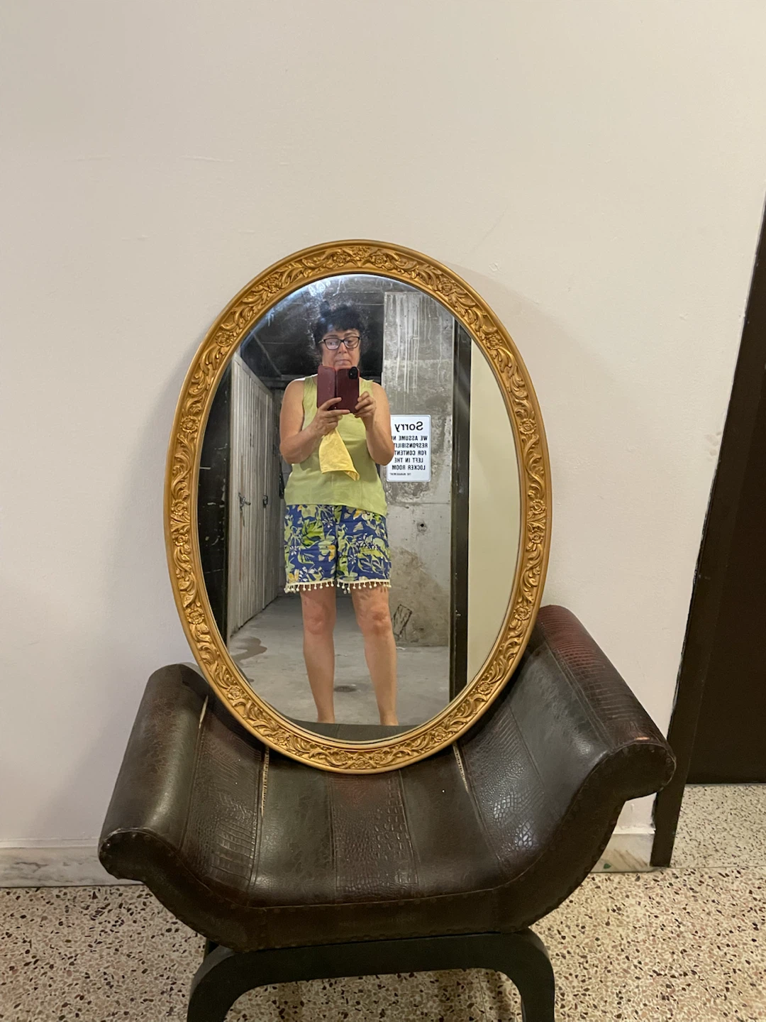 Oval Decorative Mirror with Gold Frame - photo 2