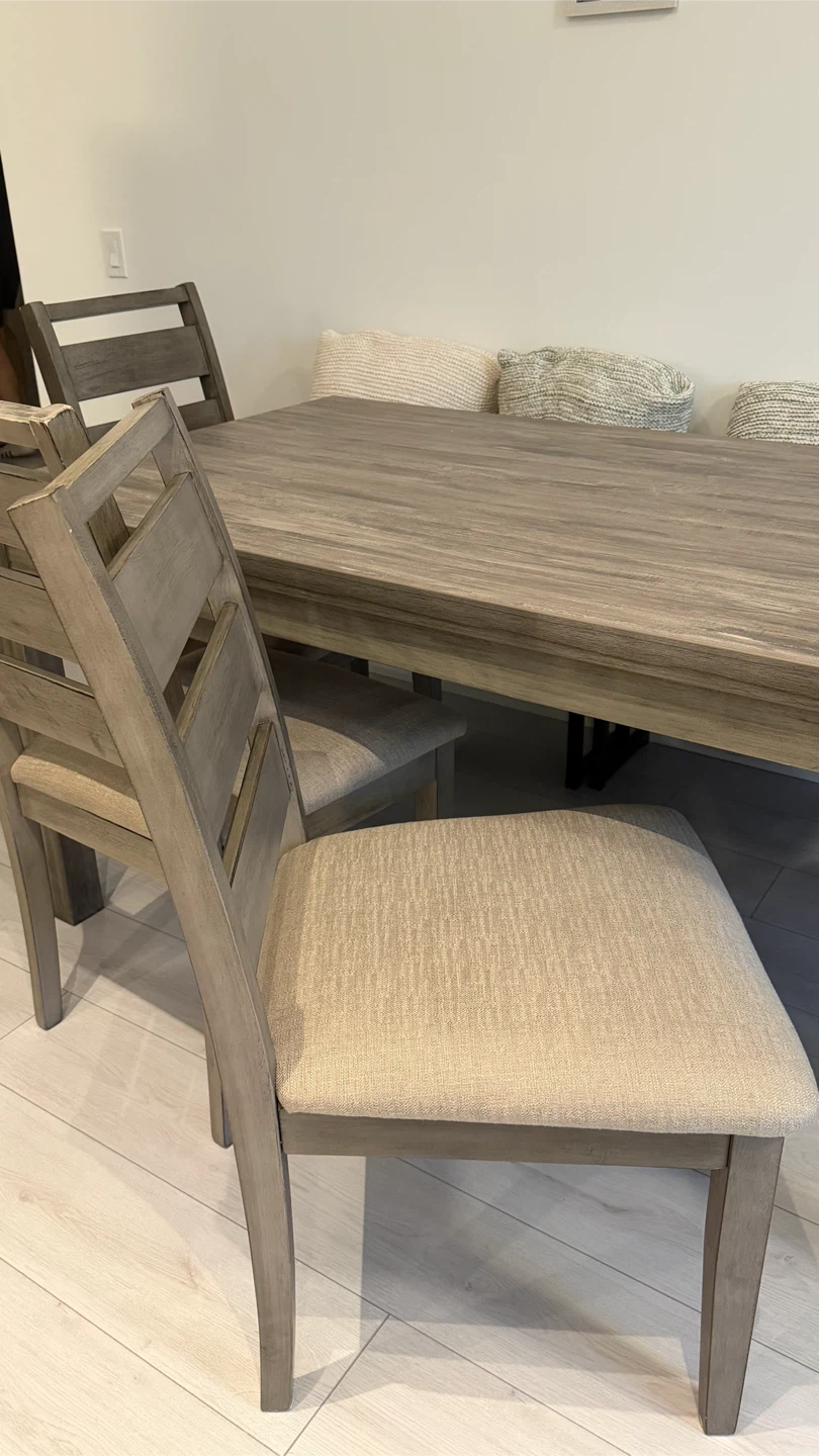 5 piece dining table and chairs - photo 2