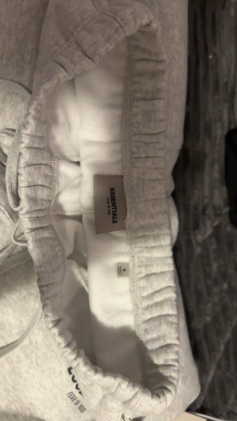 ESSENTIALS fear of god light oatmeal shorts - photo 5