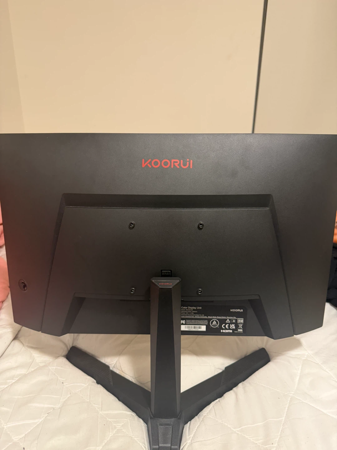 KOORUI Curved Gaming Monitor - photo 2