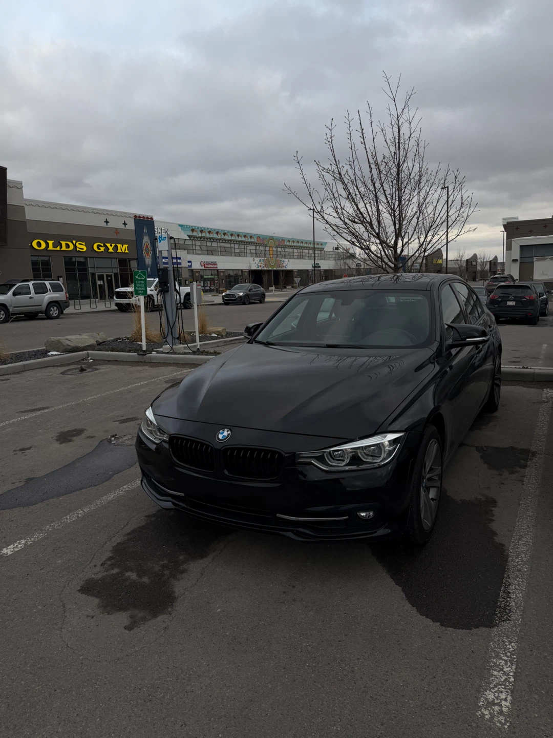 Black BMW 330i Sedan