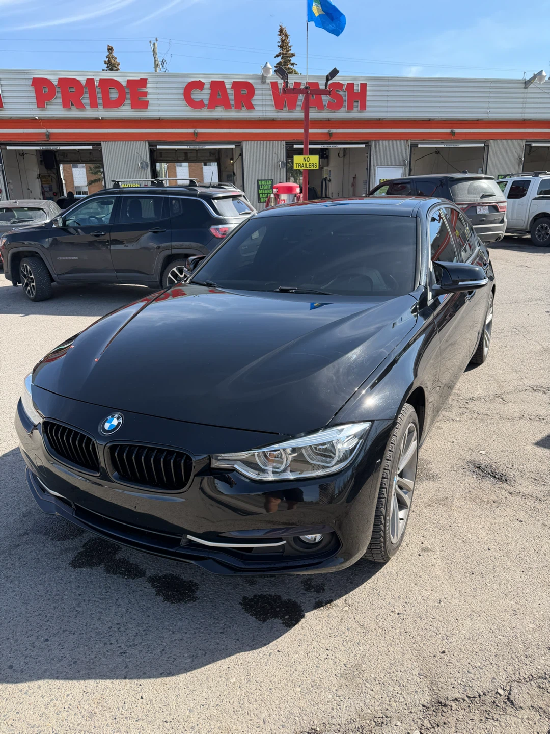 Black BMW 330i Sedan - photo 2