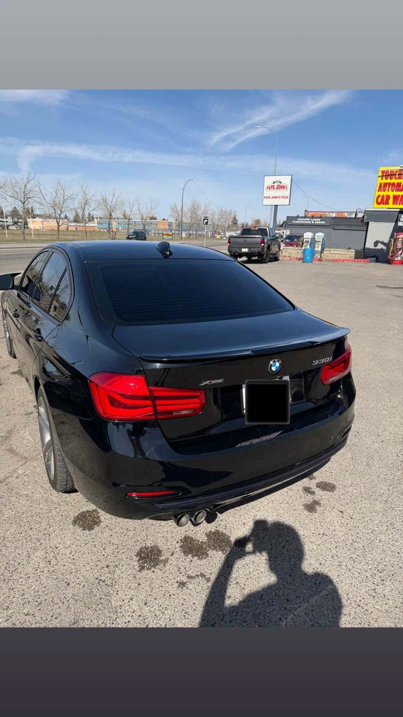 Black BMW 330i Sedan - photo 4