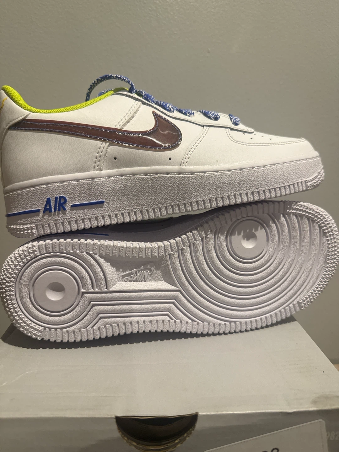Nike Air Force 1 LV8 (GS) Shoes Size 4Y - photo 4