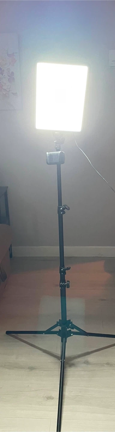 LED Light with Tripod + Phone Holder