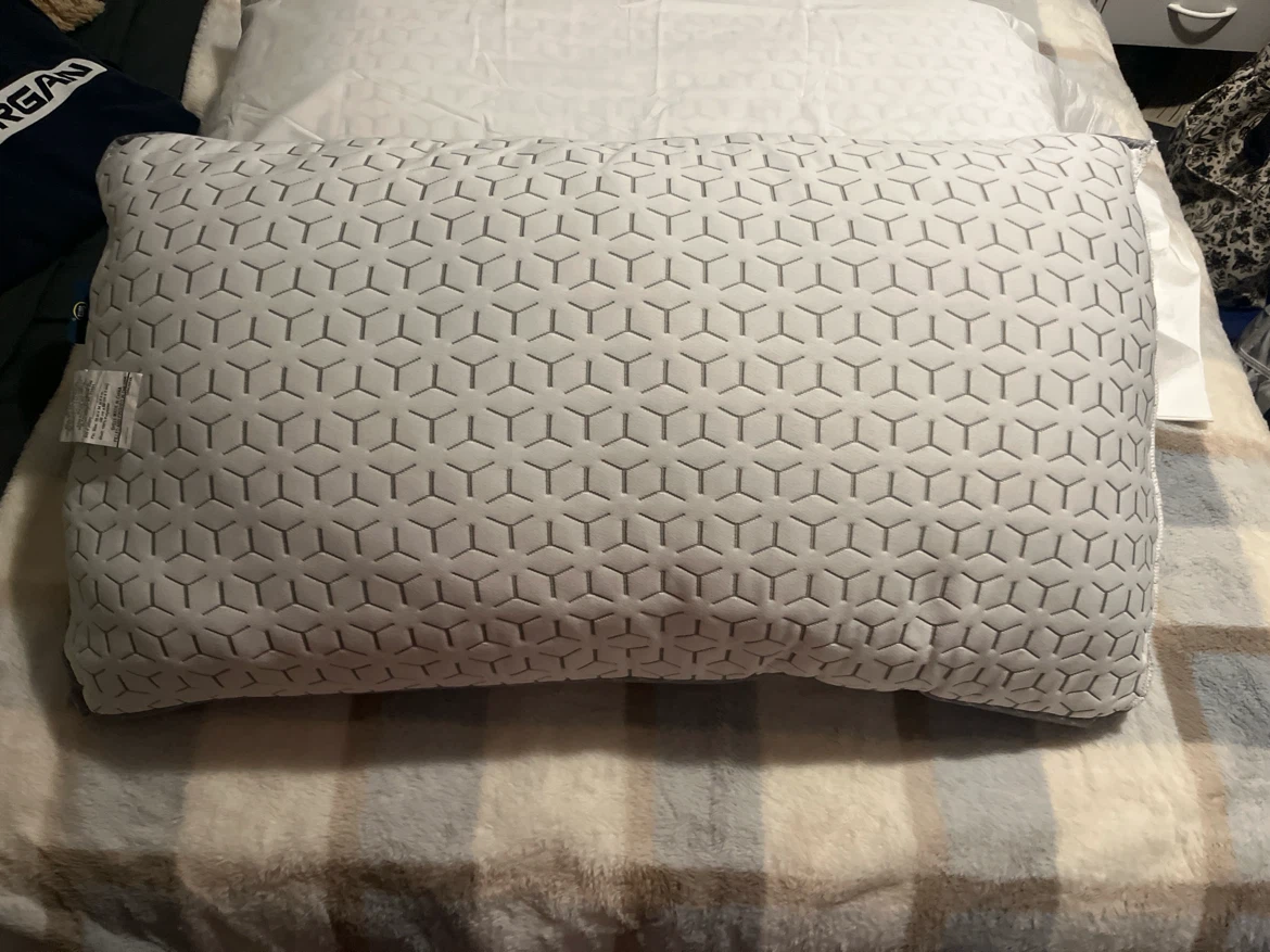 King size Serta Pillows Set of 2 - photo 2