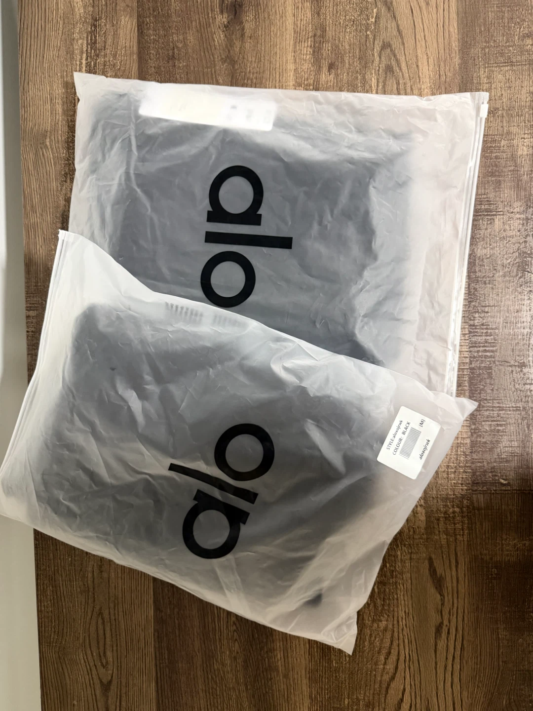 Alo Yoga Sweatpants and Hoodie Set - photo 4
