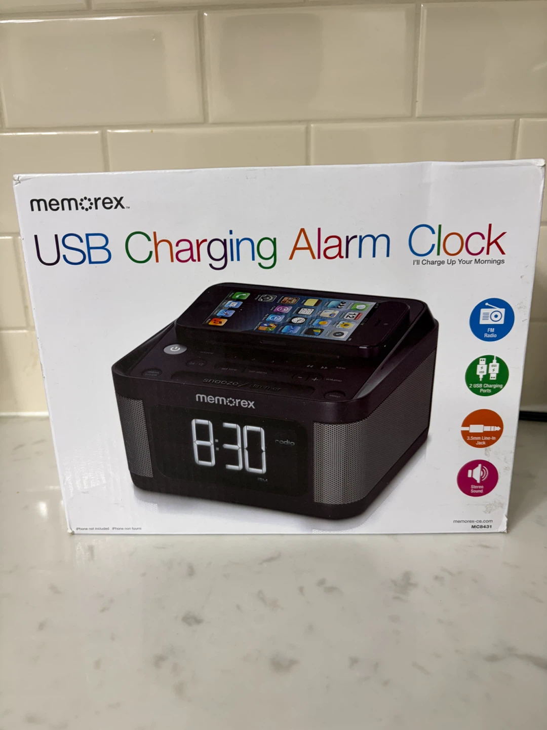 Memorex USB Charging Alarm Clock Radio