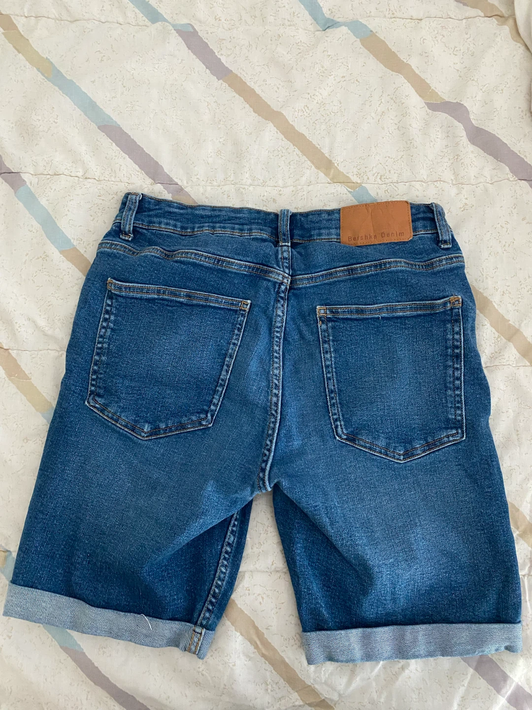 Bershka Denim Shorts - Size 32 - photo 3