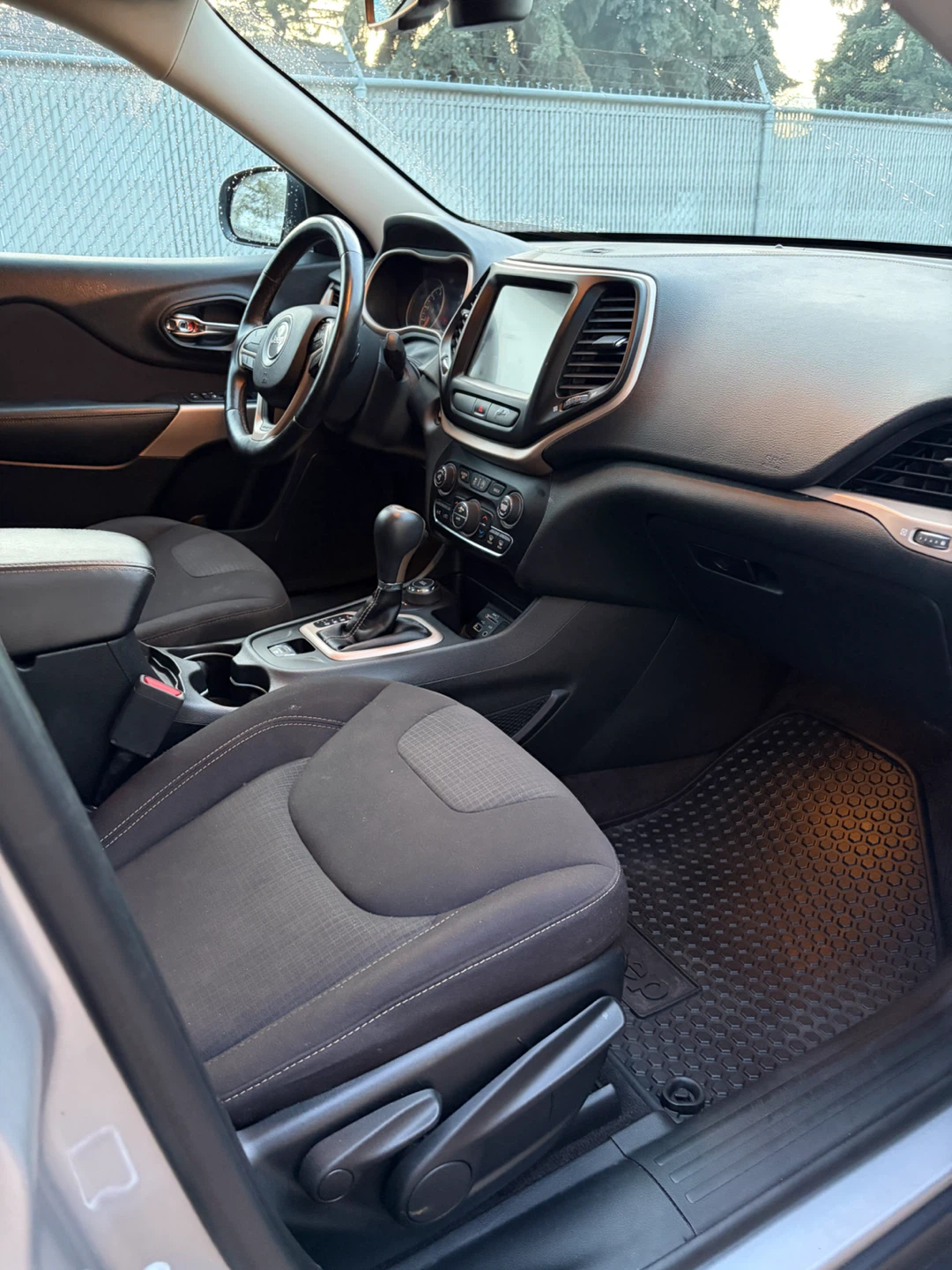 2018 Jeep Cherokee North 4x4 - photo 5