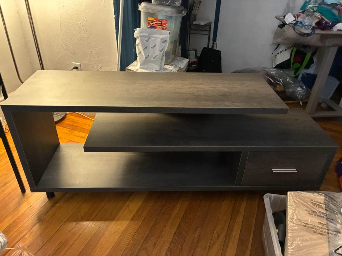 Modern TV stand with Drawer