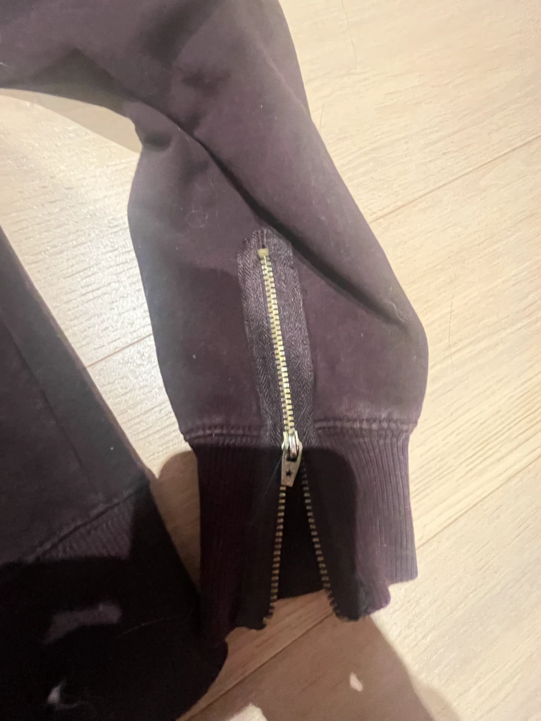 Bebe sport brown sweater with sparkly pink details - photo 5