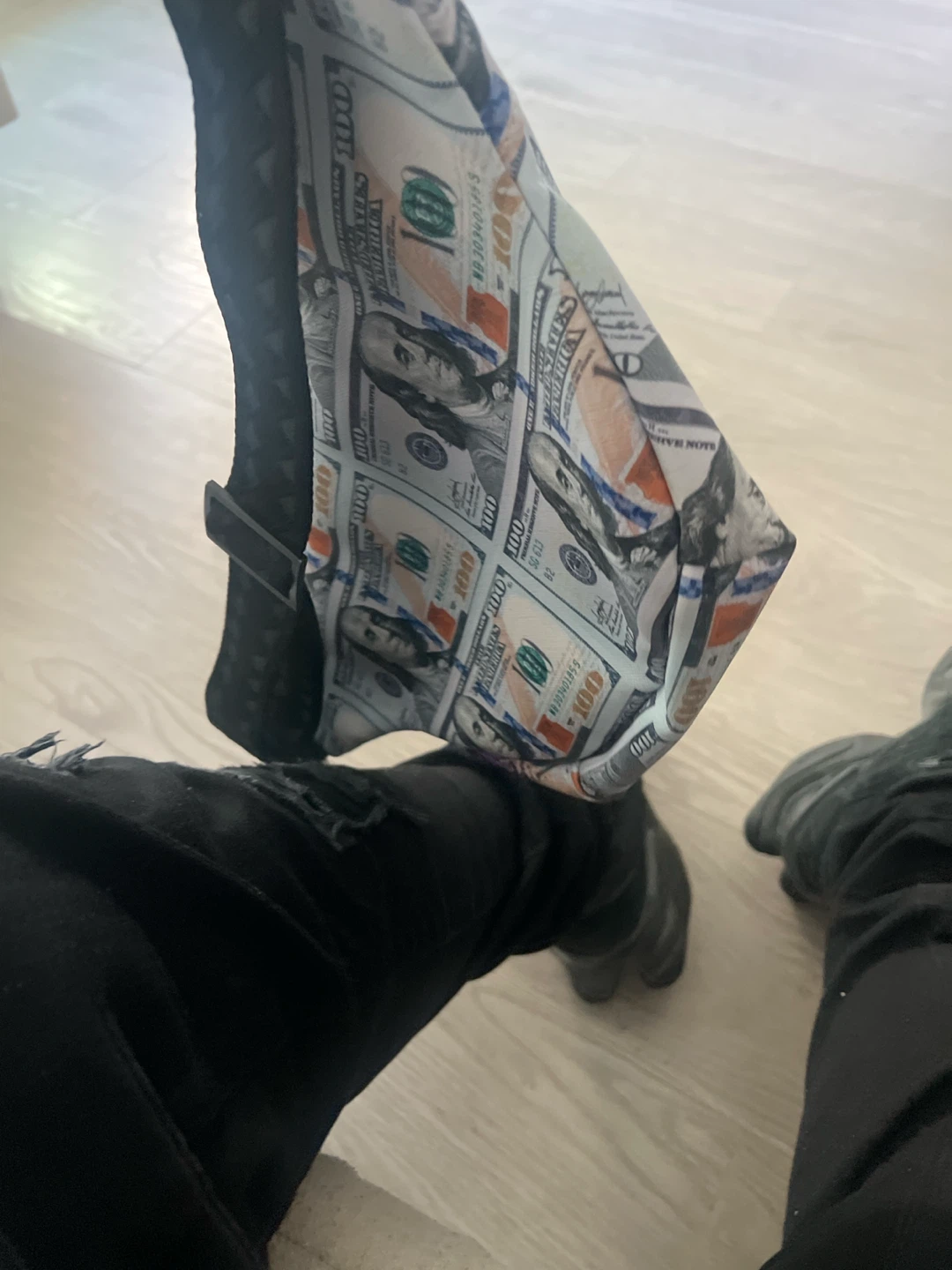 Sprayground Limited Edition Fanny Pack - photo 2