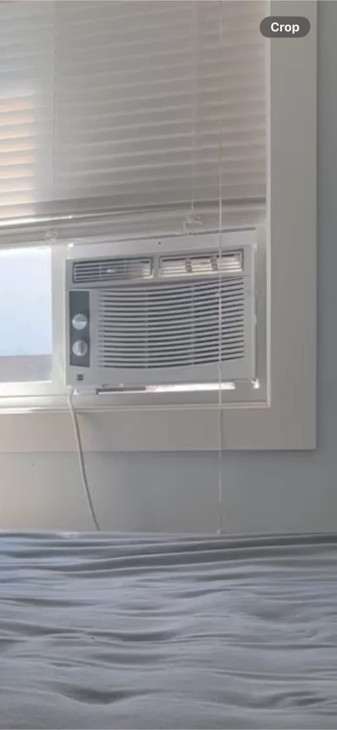 Window air conditioner - photo 2