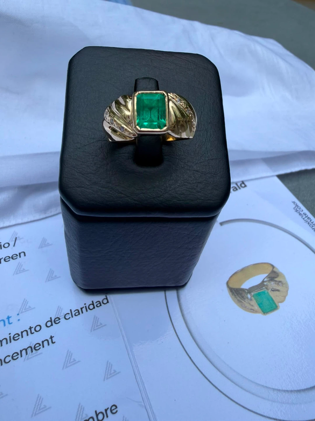 Natural Emerald Ring - 1.78 ct