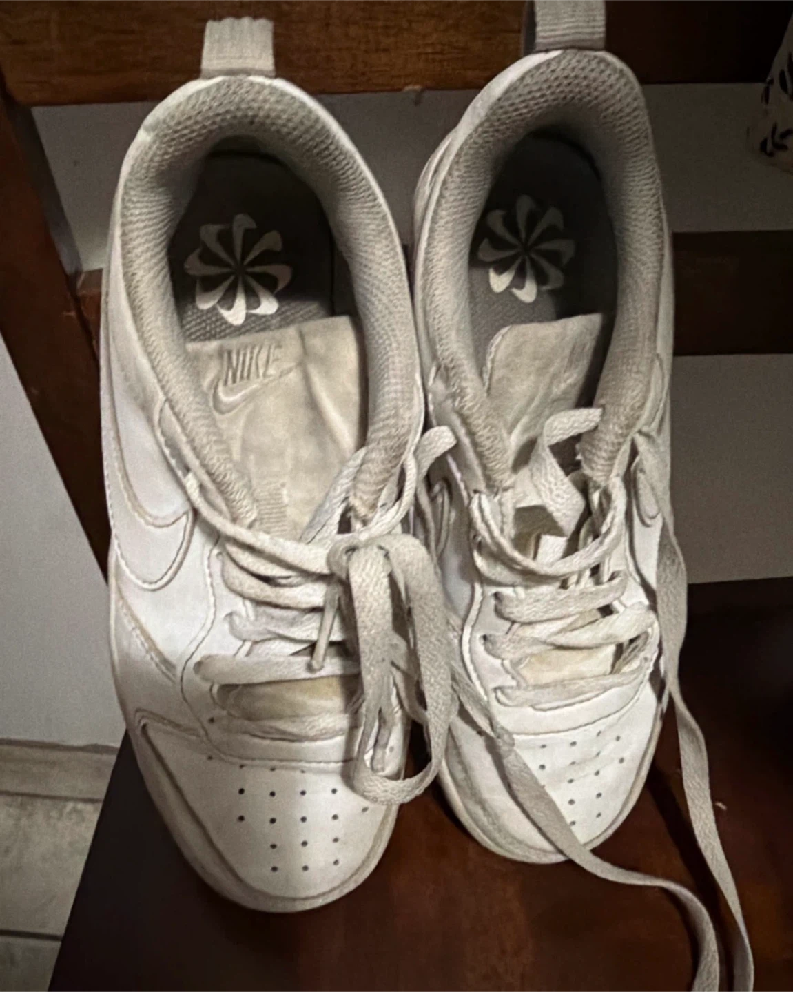 White Nike 'Court Vision' Sneakers 7-10 kids - photo 3