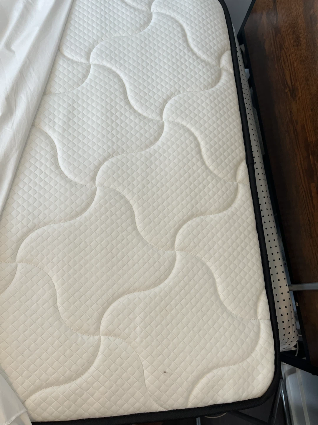 Like new Twin 6 inch spring mattress - photo 2