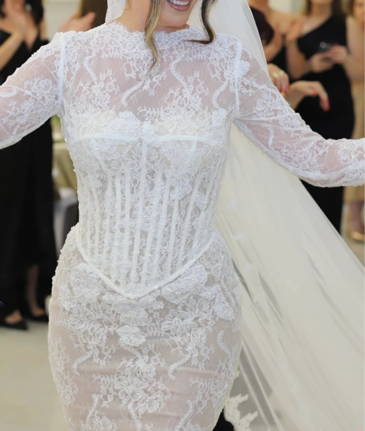 Elegant White Lace Wedding Dress with Veil