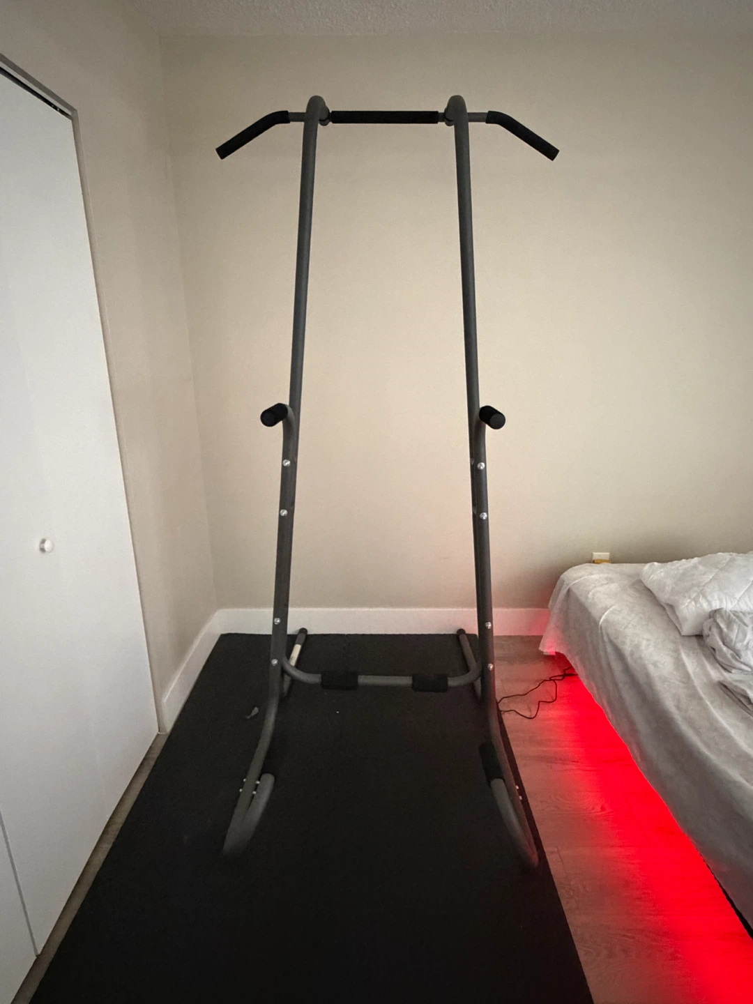 Stamina PT 1690 Power Tower Dip Station