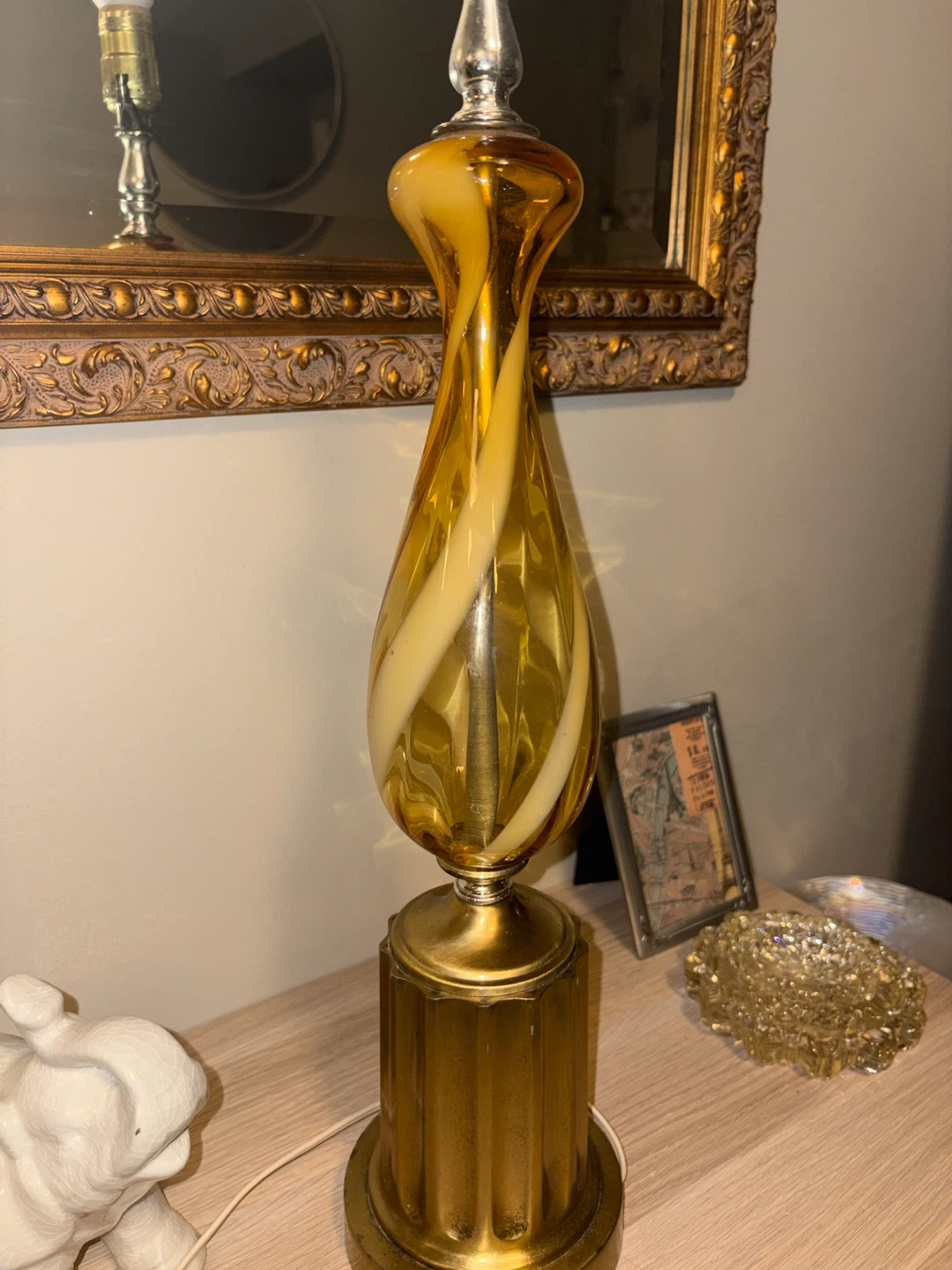 Vintage Swirl Glass Table Lamp - photo 4