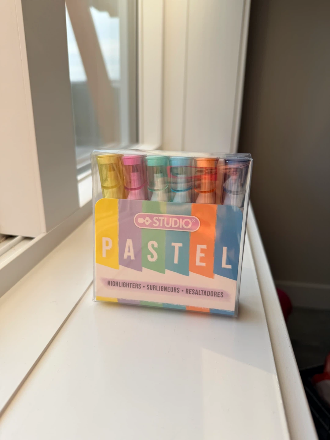 Studio Pastel Highlighters Set