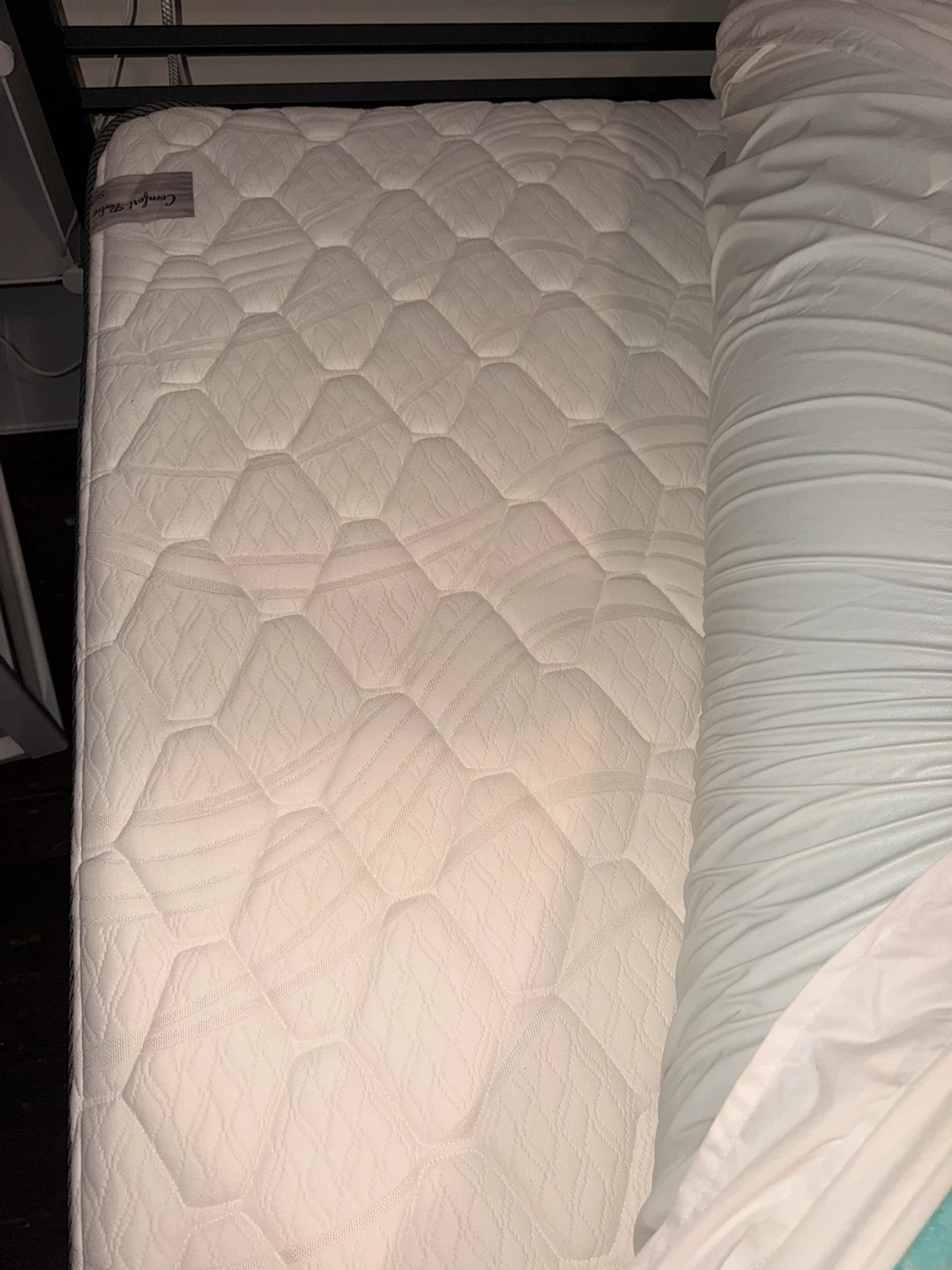 Queen Size Bed - photo 2
