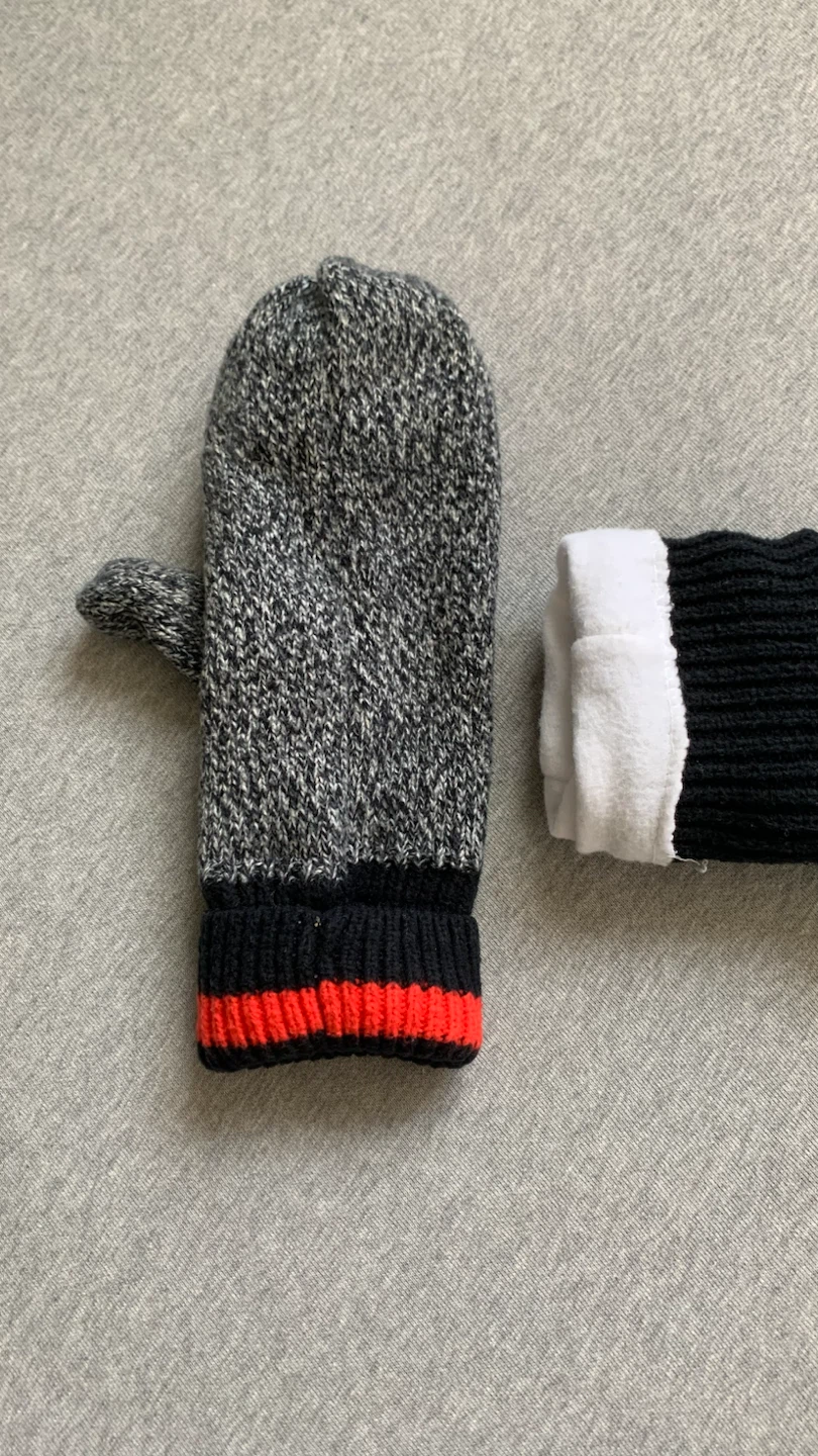 Indigo Books Grey Speckle Mittens - Medium Size - photo 2