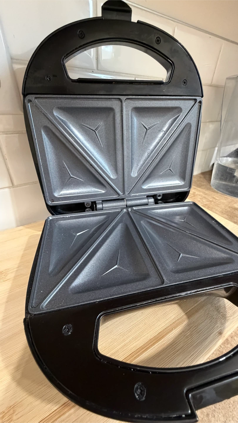 Toastmaster Sandwich Maker - photo 3