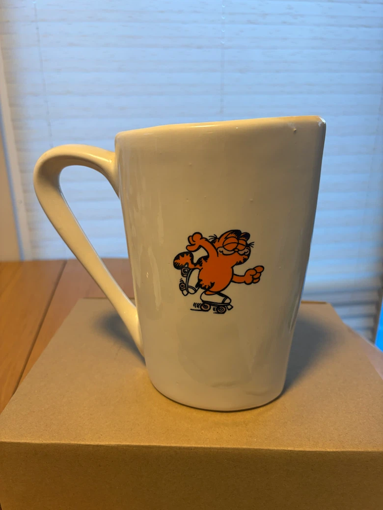 Garfield Vintage milk bag pitcher on Roller Skates